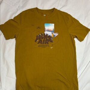 Nike Air Graphic Tee in Mustard